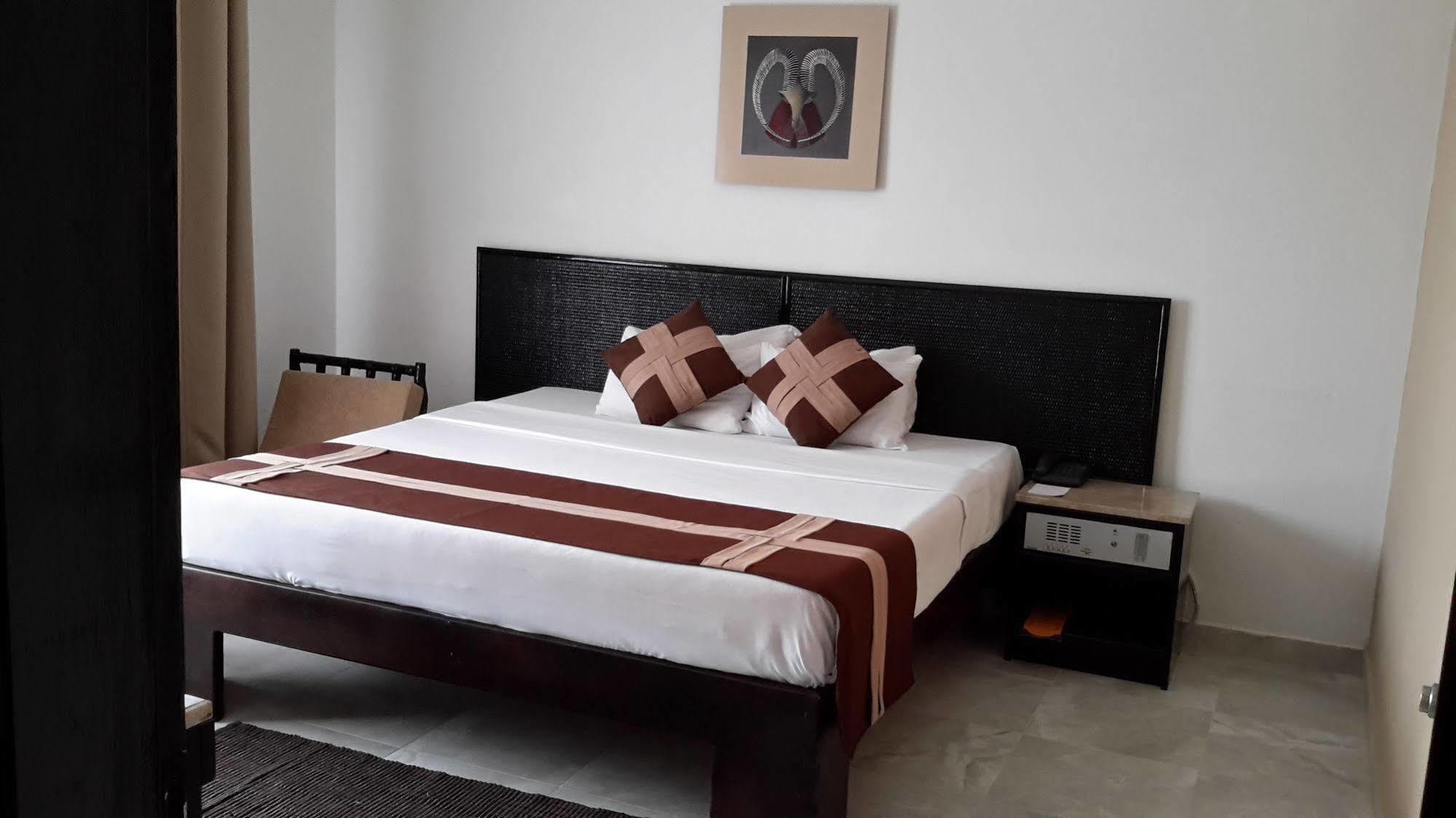 Benin Marina Hotel Cotonou Exterior photo